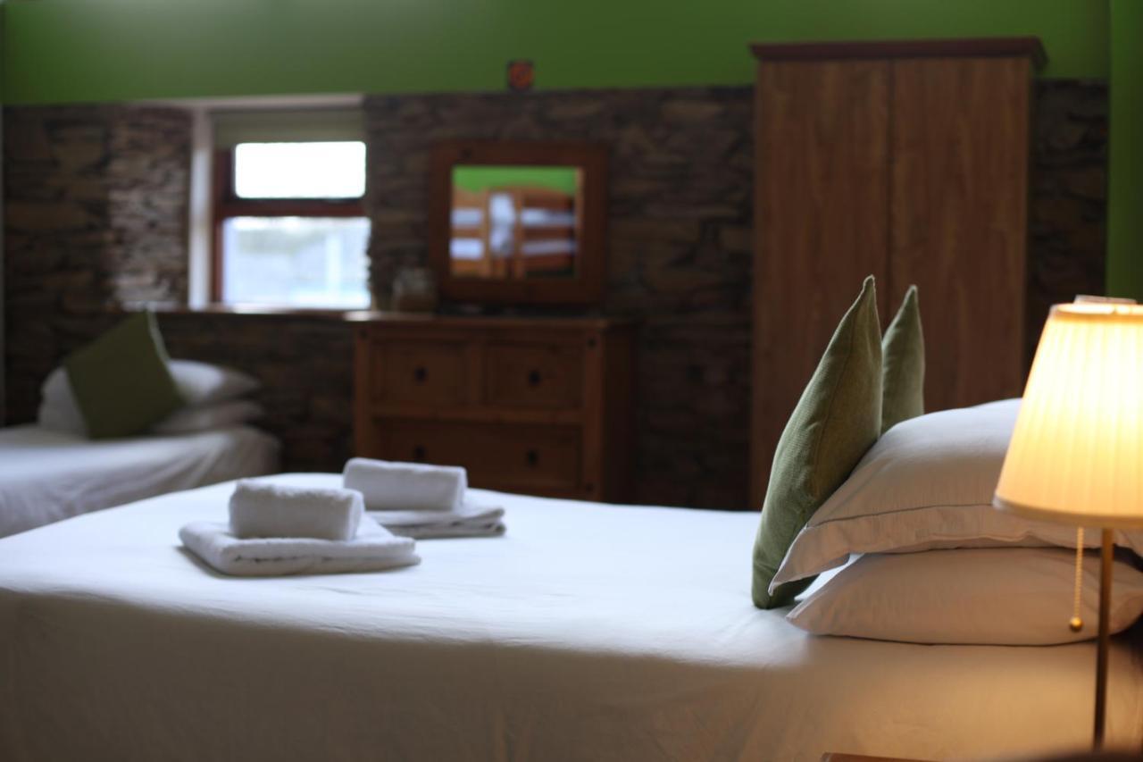 Moville Boutique Hostel & Apartments Экстерьер фото