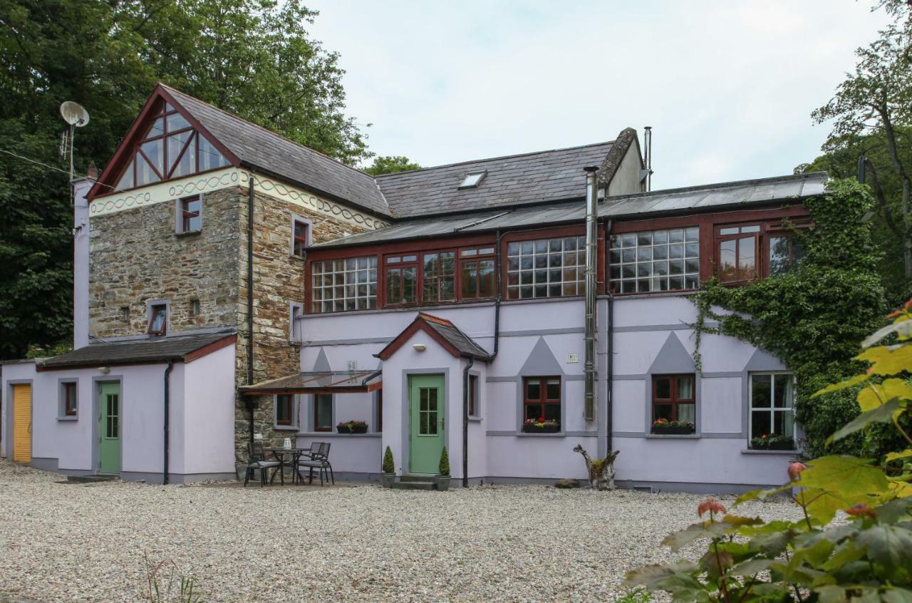 Moville Boutique Hostel & Apartments Экстерьер фото